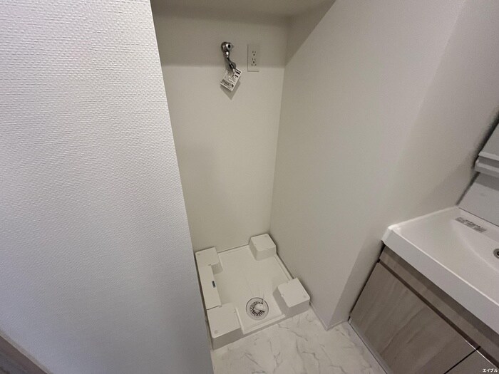 物件内観写真13　(洗濯機置場)