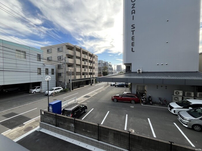 物件内観写真22　(室内からの展望)