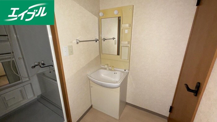 物件内観写真12　(洗面)