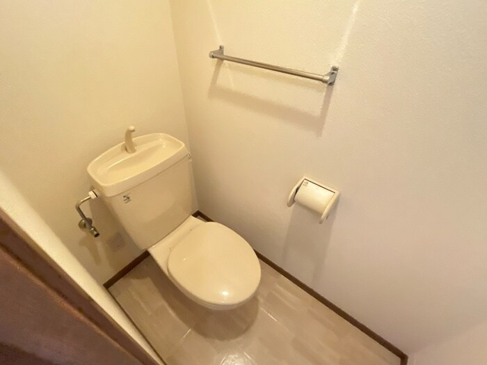 物件内観写真11　(トイレ)