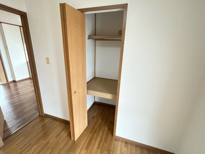 物件内観写真16　(収納)
