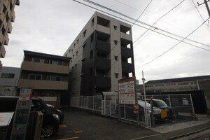 ﾘｱﾝﾚｶﾞｰﾛ東比恵ｽﾃｰｼｮﾝ外観写真