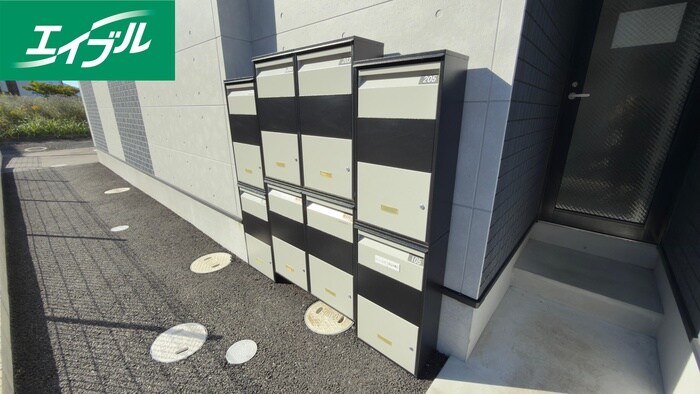 物件外観写真4　(建物設備)