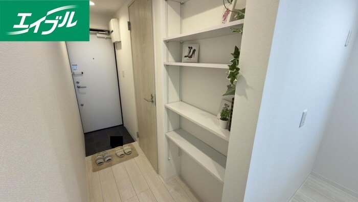 物件内観写真17　(廊下)