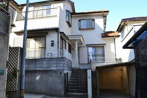 皿山3丁目貸家外観写真