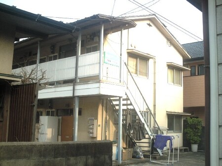 岸原アパート外観写真