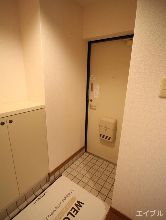 物件内観写真15　(玄関)