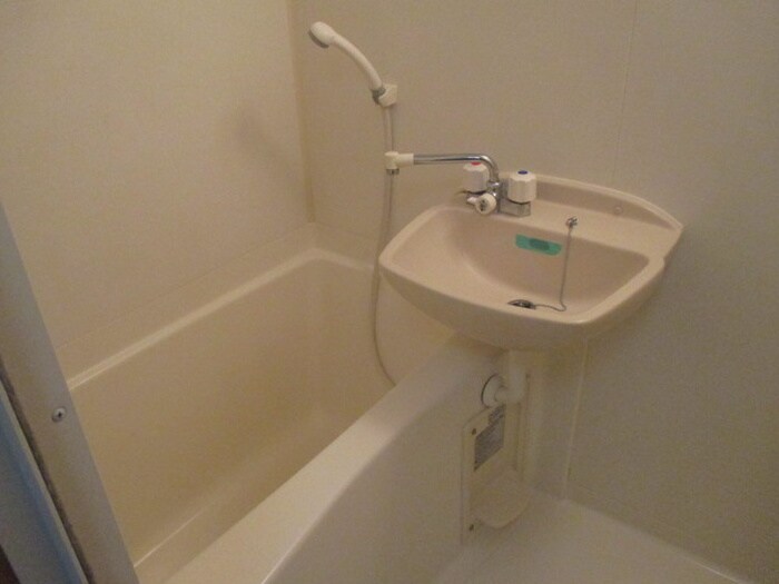 物件内観写真10　(バス／シャワールーム等)
