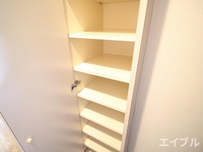 物件内観写真16　(靴箱)