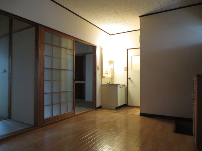 物件内観写真8　(居室)