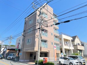 連歌館外観写真