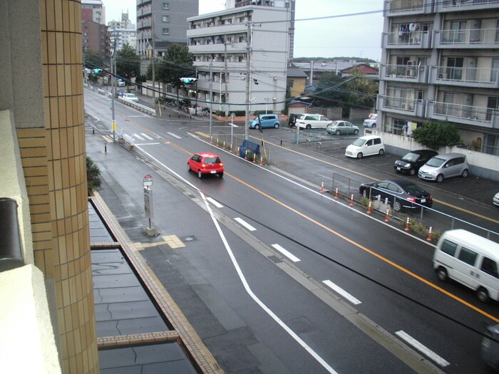 物件内観写真16　(室内からの展望)