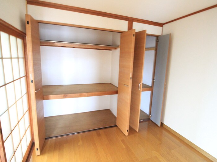 物件内観写真15　(収納)