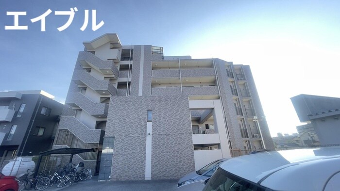 物件外観写真5　(エントランス部分)