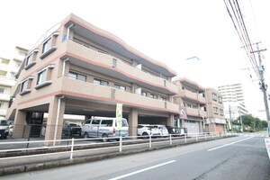 フォーリスト外観写真