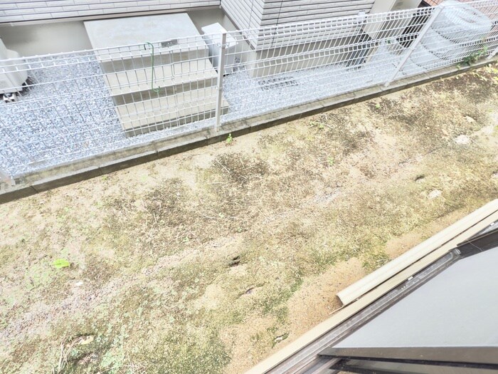 物件内観写真14　(室内からの展望)