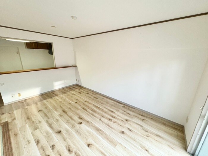 物件内観写真4　(居室)