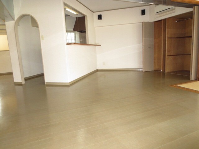 物件内観写真5　(居室)