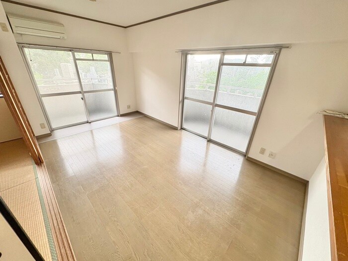 物件内観写真5　(居室)