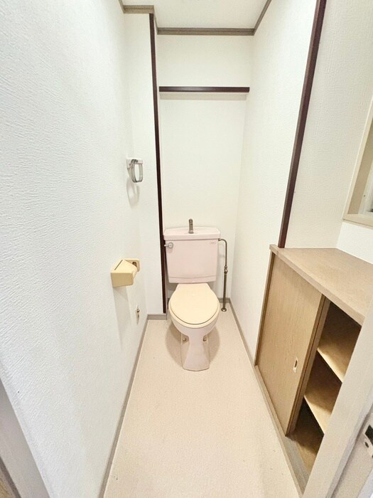 物件内観写真9　(トイレ)