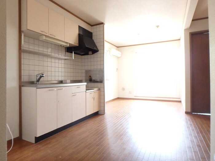 物件内観写真4　(居室)