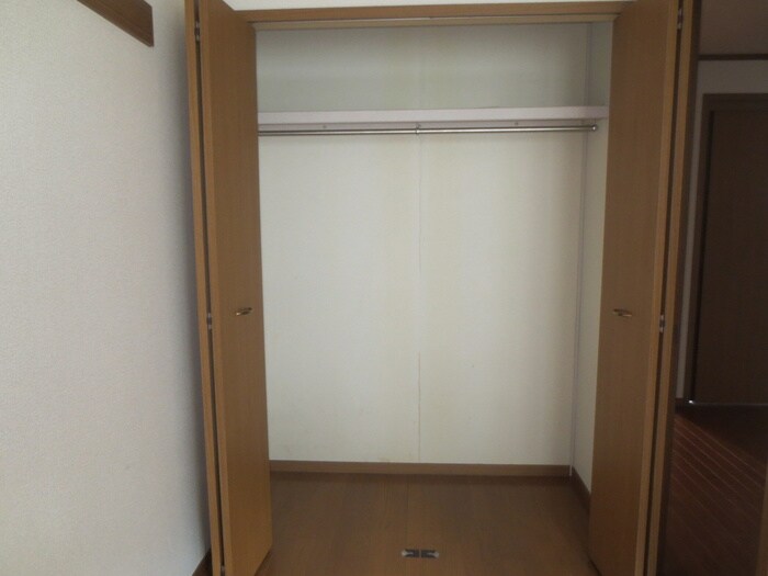 物件内観写真8　(収納)