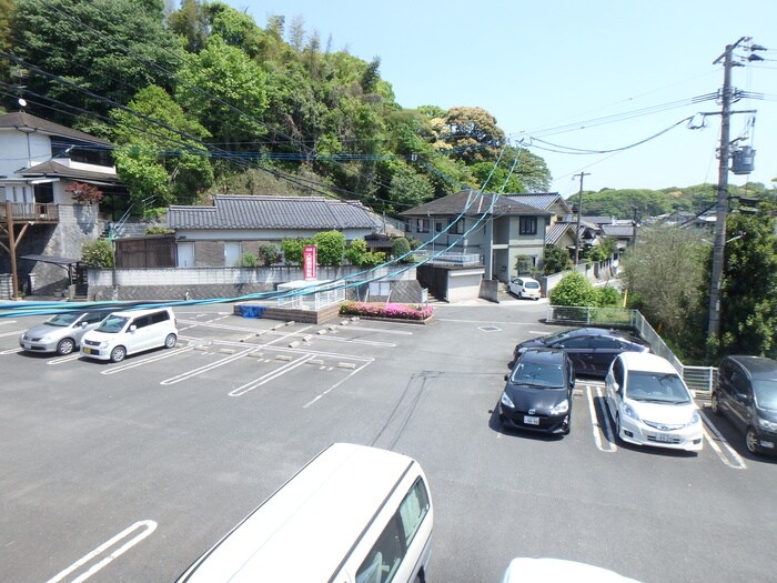 物件内観写真11　(室内からの展望)