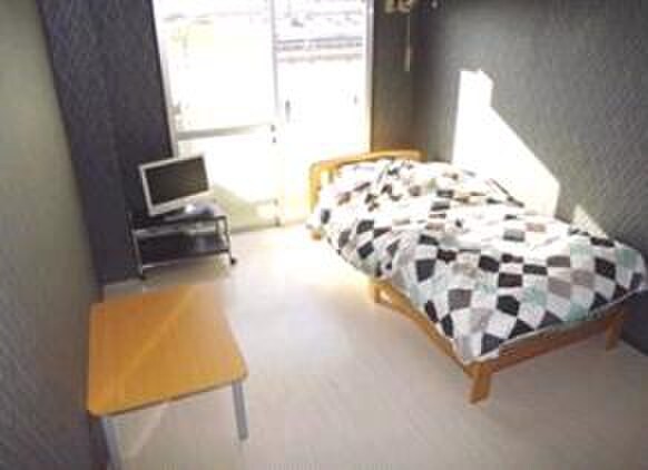 物件内観写真2　(居室)