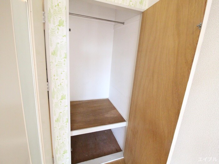物件内観写真11　(収納)
