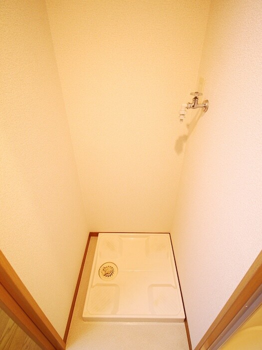 物件内観写真19　(洗濯機置場)