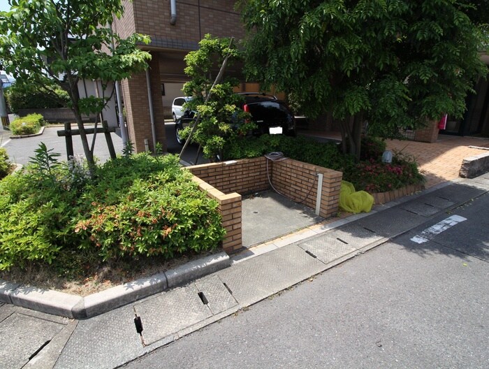 物件外観写真6　(建物設備)