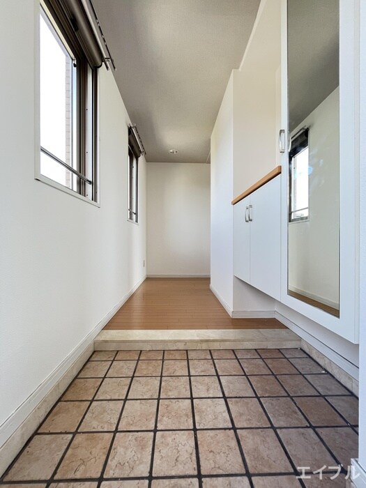 物件内観写真19　(廊下)