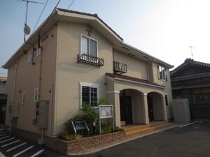 オレンジジュネス外観写真