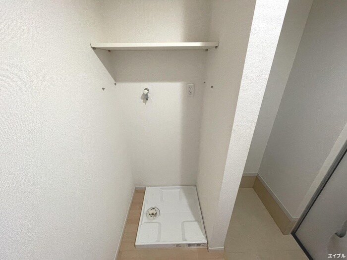 物件内観写真15　(洗濯機置場)