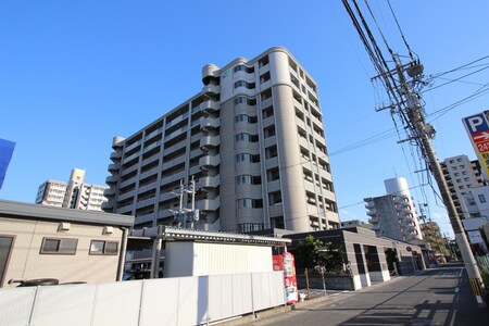 ｸﾞﾗﾝﾄﾞﾊﾟﾚｽ行橋ｽﾃｰｼｮﾝｲｰｽﾄ(302)外観写真