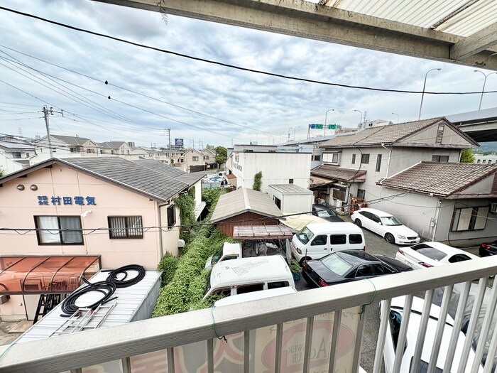 物件内観写真12　(室内からの展望)