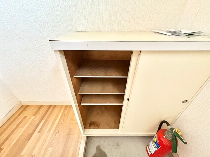 物件内観写真13　(靴箱)