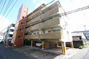 コ－ポ満津羅外観写真