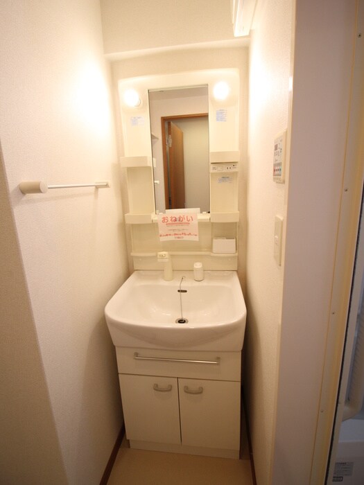 物件内観写真9　(洗面)