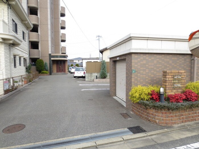 物件外観写真4　(外観写真)