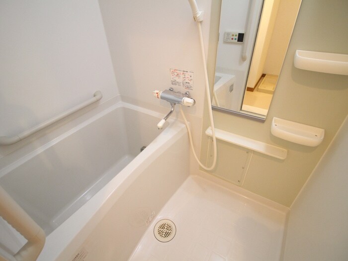 物件内観写真10　(バス／シャワールーム等)