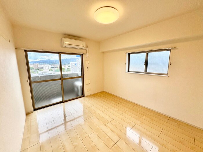 物件内観写真6　(居室)