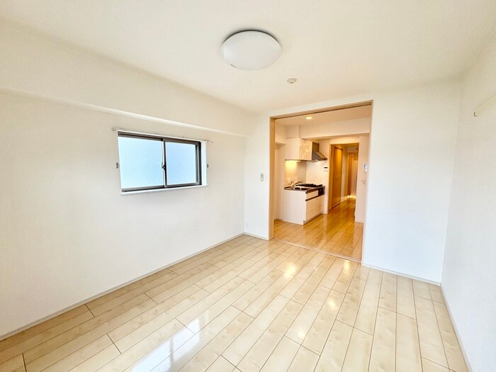 物件内観写真7　(居室)