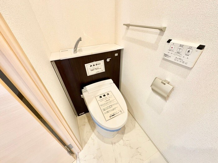 物件内観写真11　(トイレ)