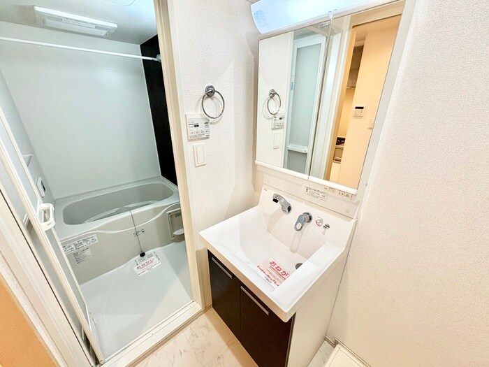 物件内観写真12　(洗面)