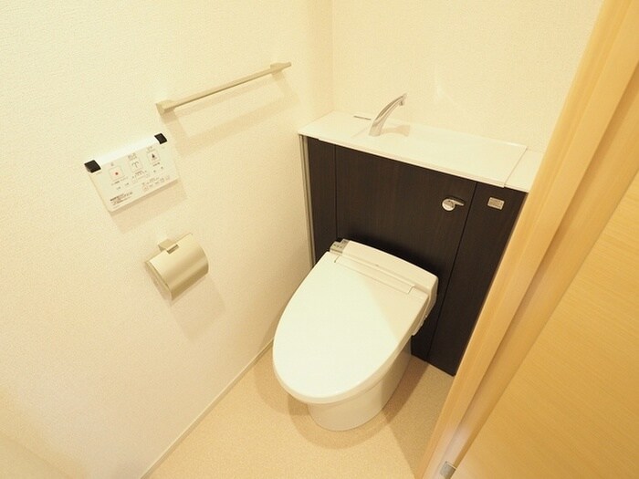 物件内観写真12　(トイレ)