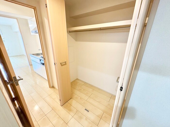 物件内観写真13　(収納)