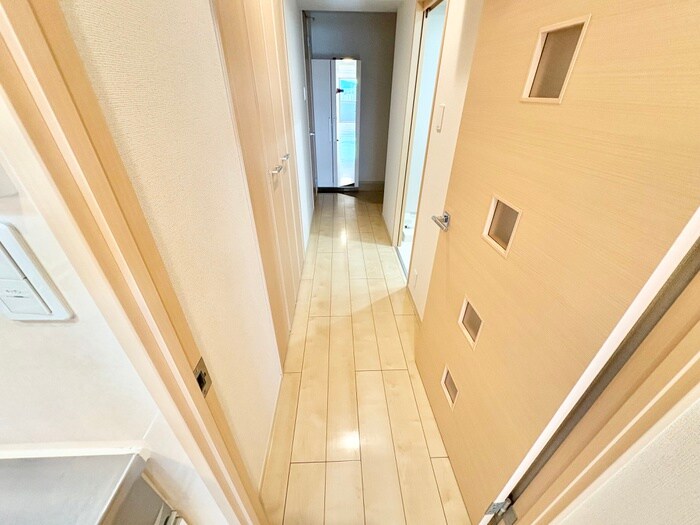 物件内観写真19　(廊下)