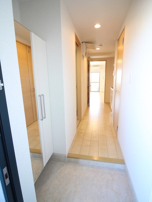 物件内観写真21　(玄関)