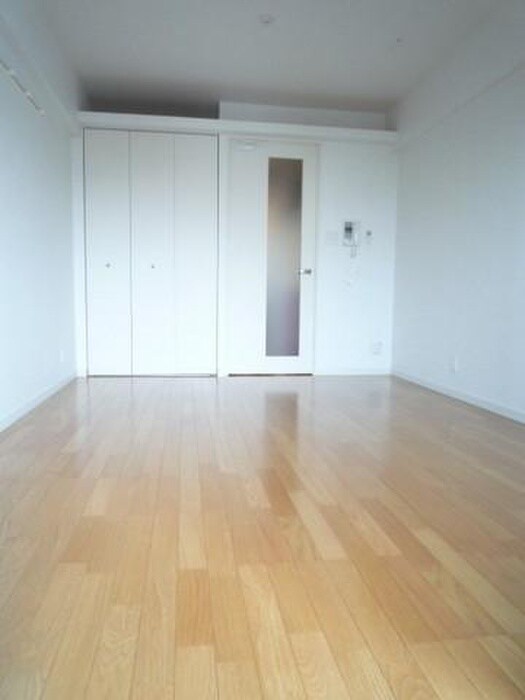 物件内観写真4　(居室)